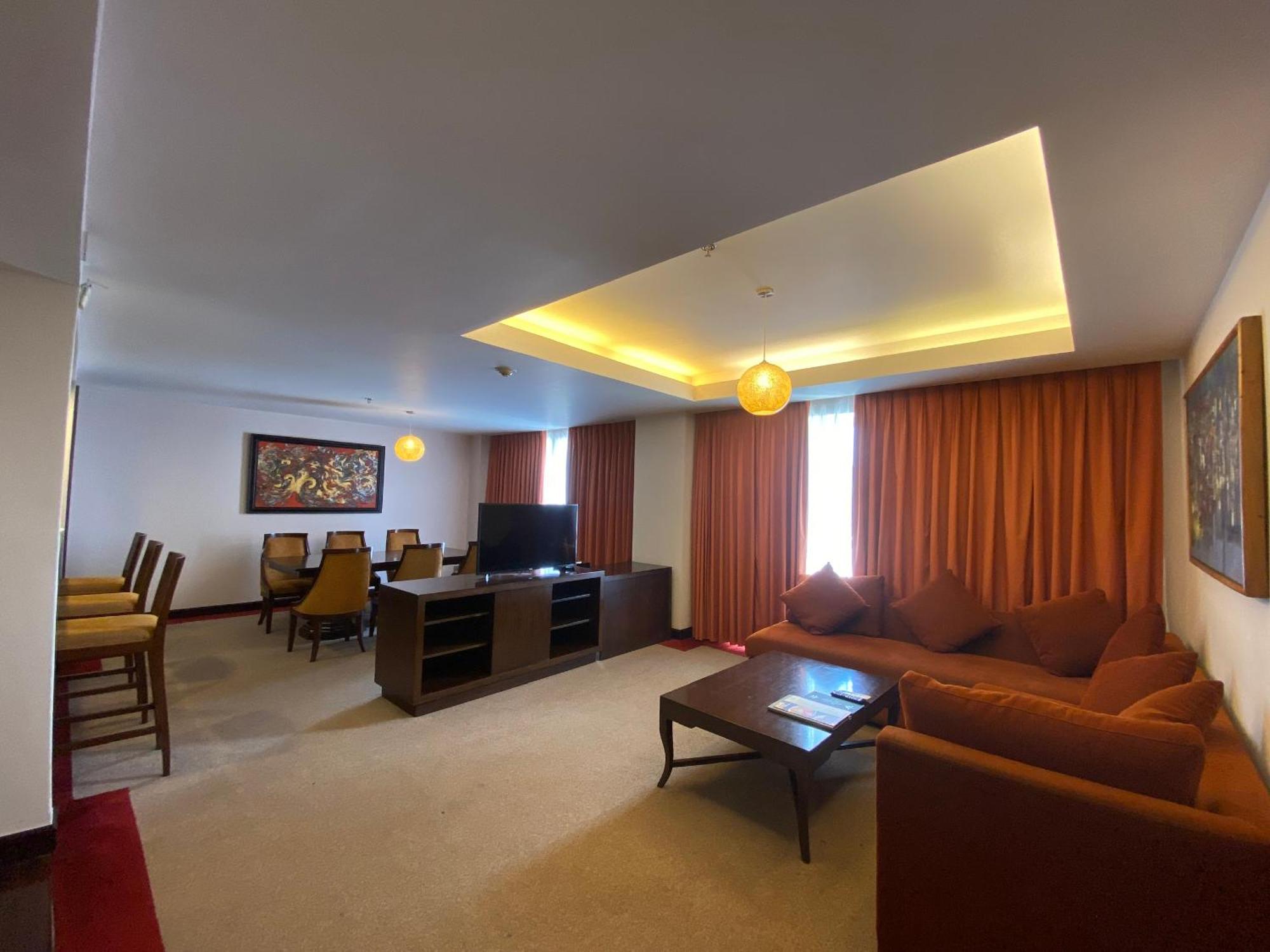 Muong Thanh Holiday Hue Hotel Habitación foto
