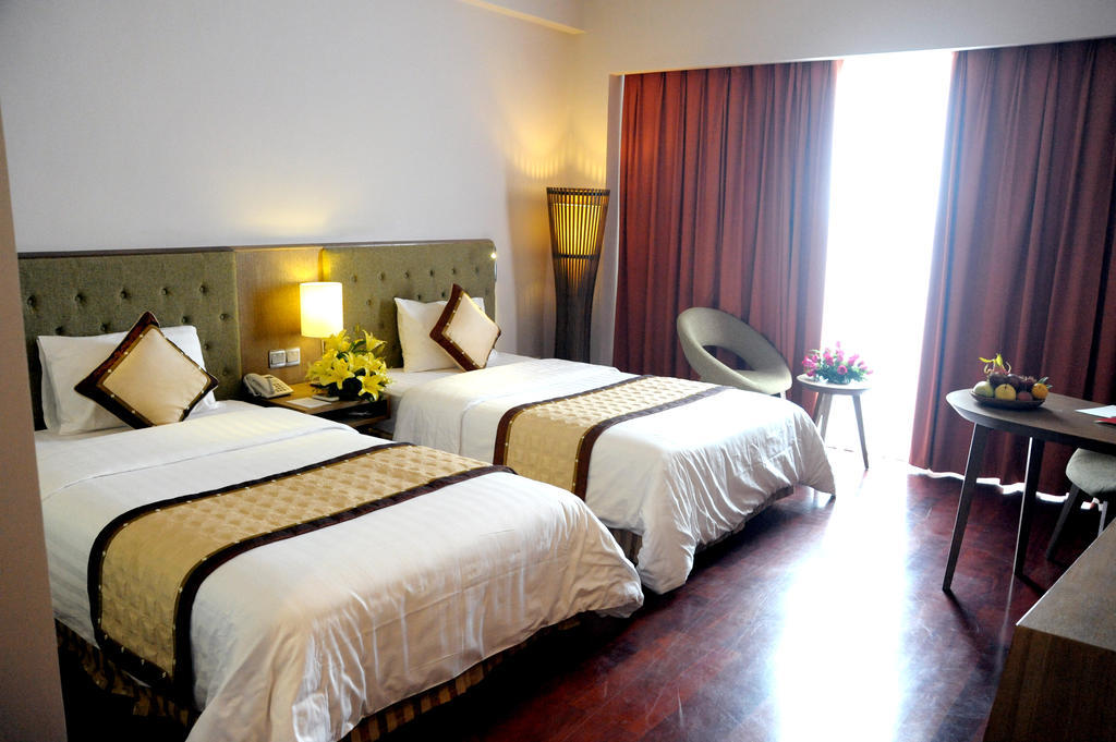 Muong Thanh Holiday Hue Hotel Exterior foto