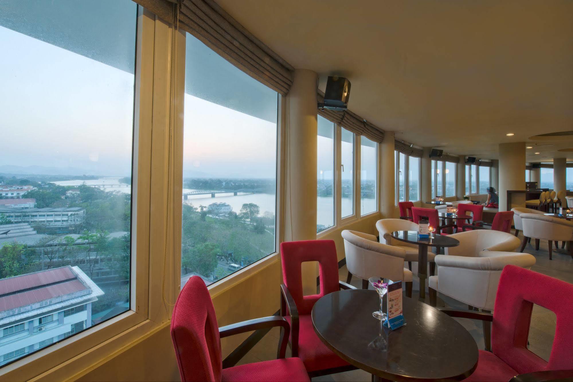 Muong Thanh Holiday Hue Hotel Exterior foto